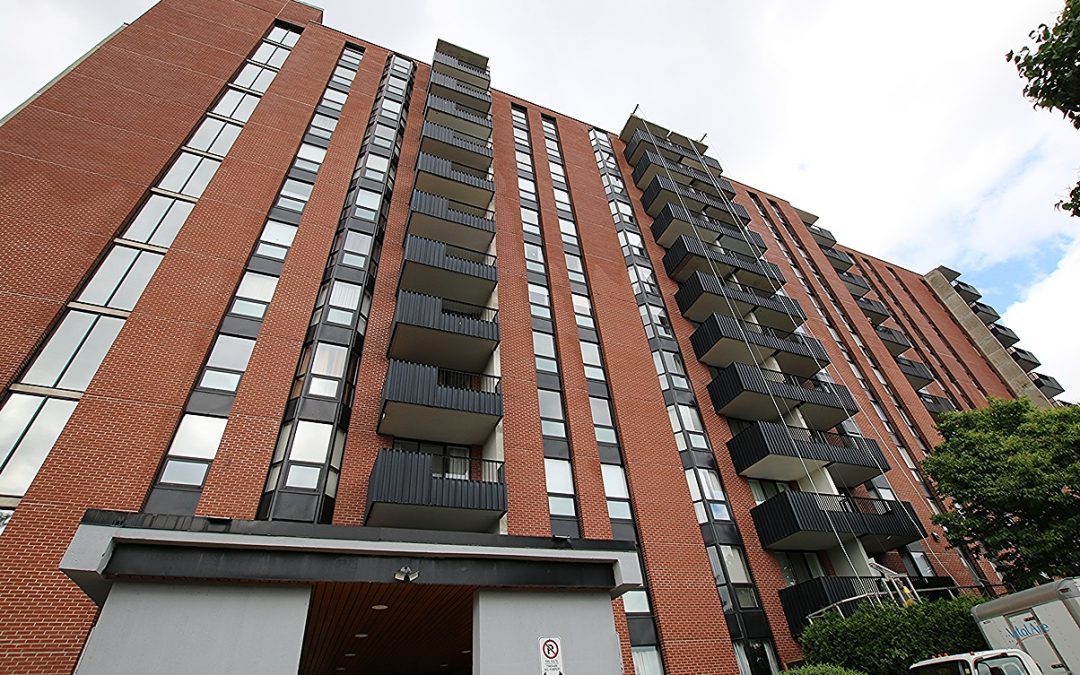 2951 Riverside Drive unit 1001 (All Inclusive)