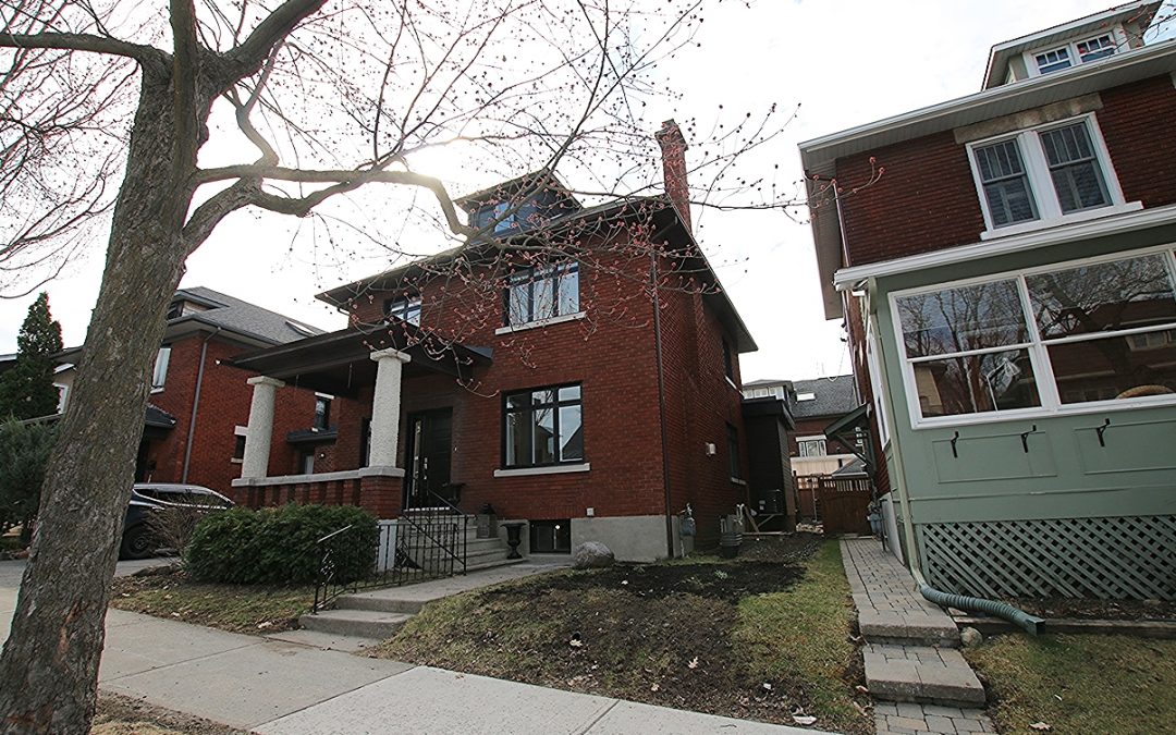 42 Old Sunset Blvd, Beautiful picturesque century house.